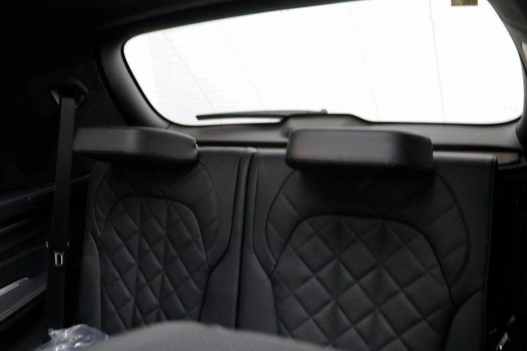 new 2026 BMW X7 car, priced at $103,660