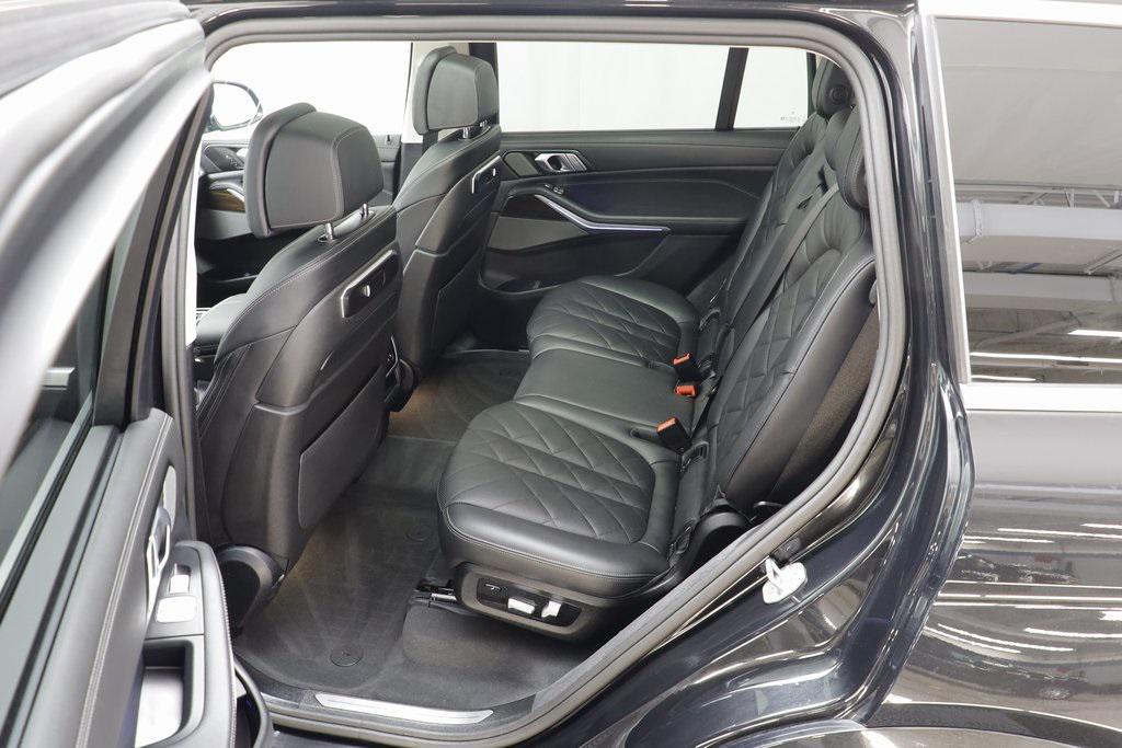 new 2026 BMW X7 car, priced at $93,290