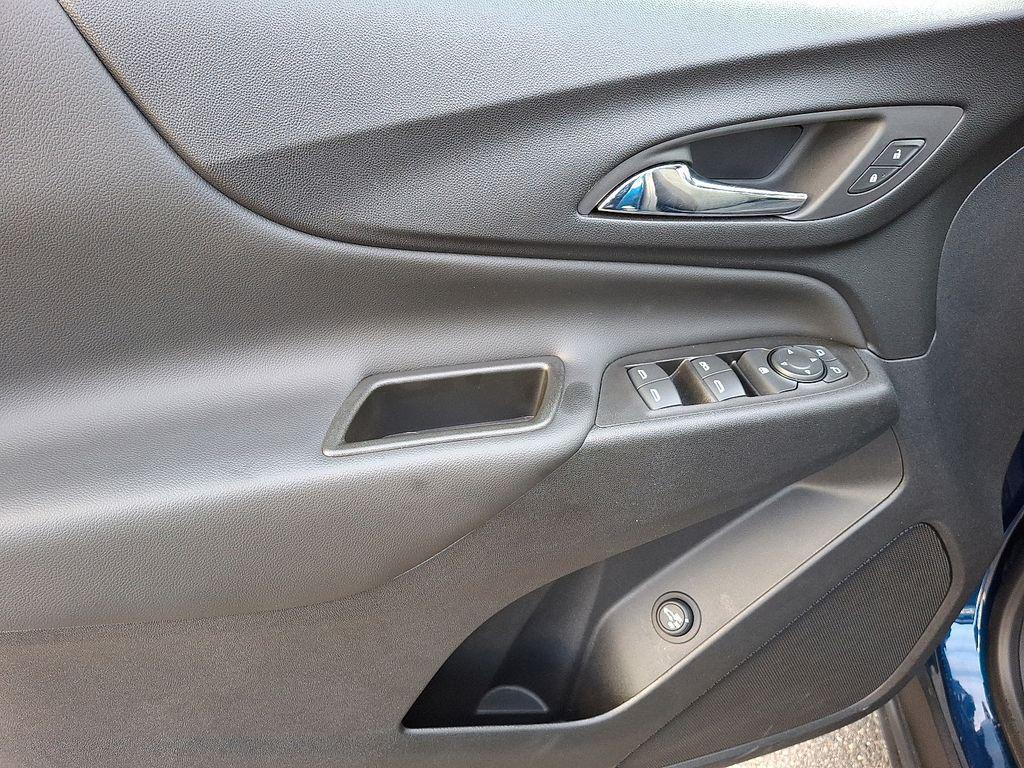 used 2023 Chevrolet Equinox car, priced at $22,874