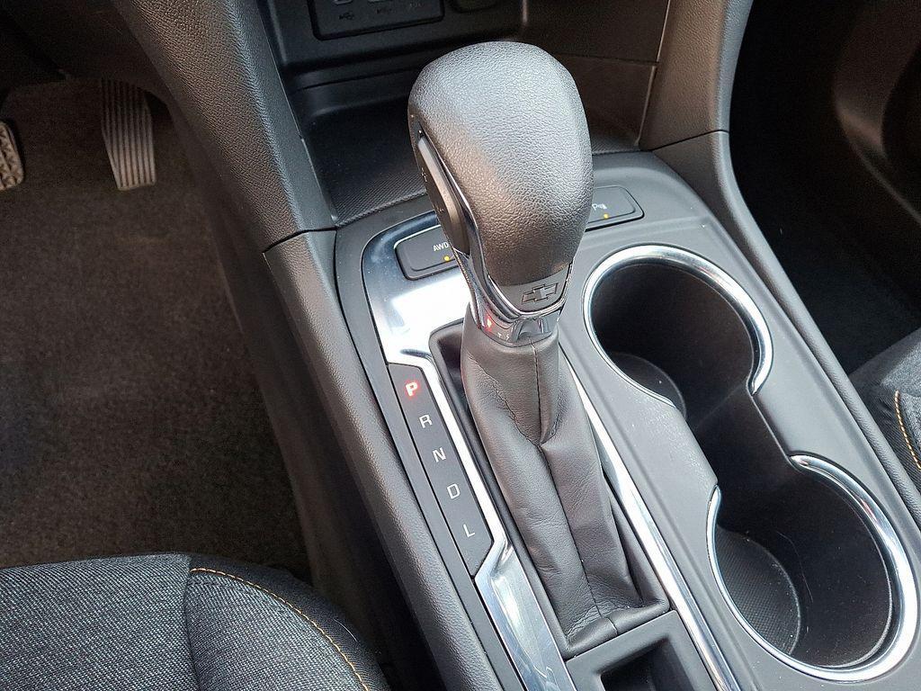 used 2023 Chevrolet Equinox car, priced at $22,874