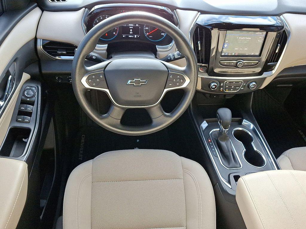 used 2023 Chevrolet Traverse car, priced at $24,144