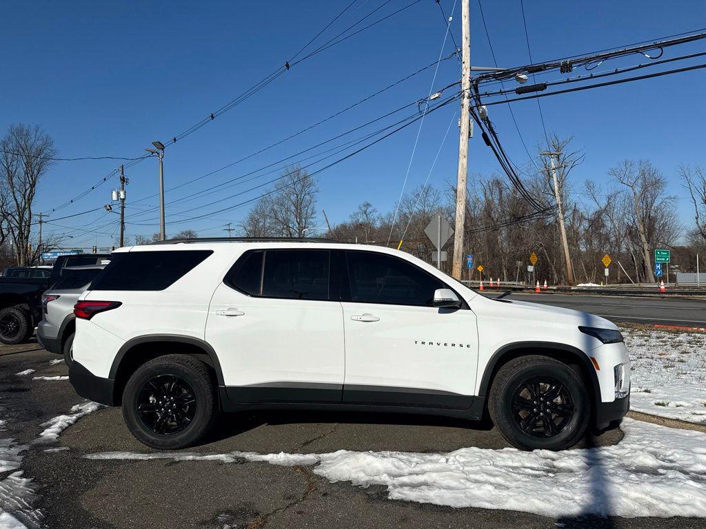 used 2023 Chevrolet Traverse car, priced at $24,671
