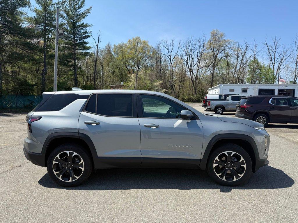 used 2026 Chevrolet Equinox car, priced at $32,350