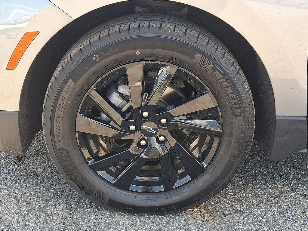 used 2023 Chevrolet Equinox car, priced at $19,200