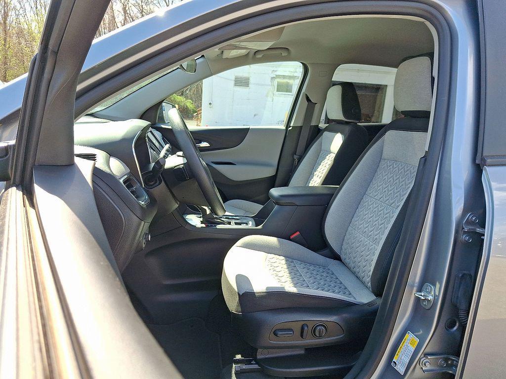 used 2023 Chevrolet Equinox car, priced at $19,200