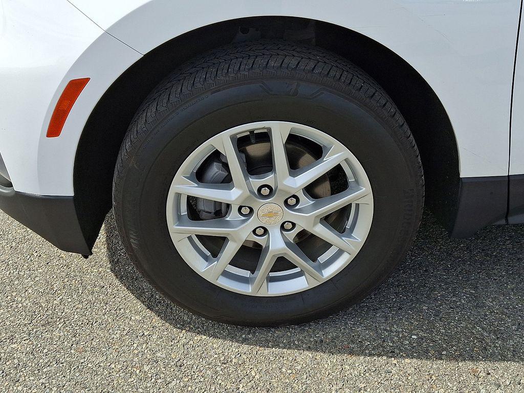 used 2024 Chevrolet Equinox car, priced at $21,776