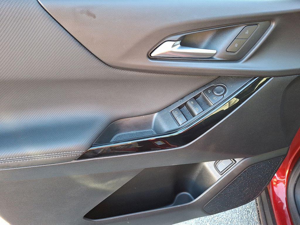 used 2026 Chevrolet Equinox car, priced at $32,183