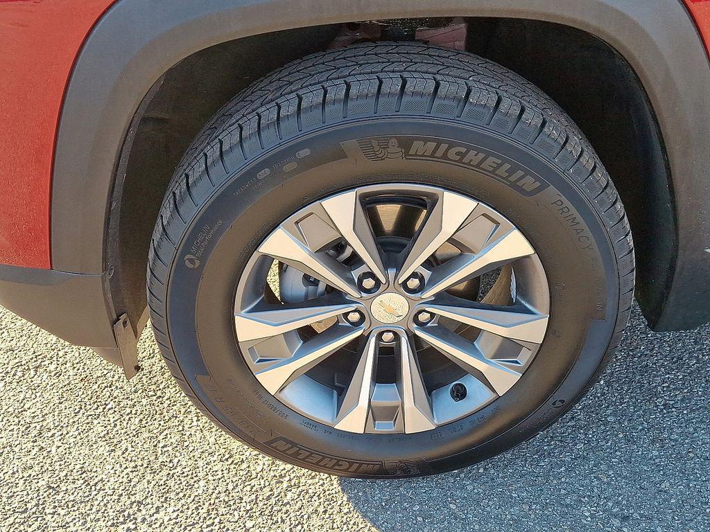 used 2026 Chevrolet Equinox car, priced at $32,183