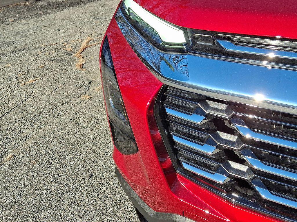 used 2026 Chevrolet Equinox car, priced at $32,183