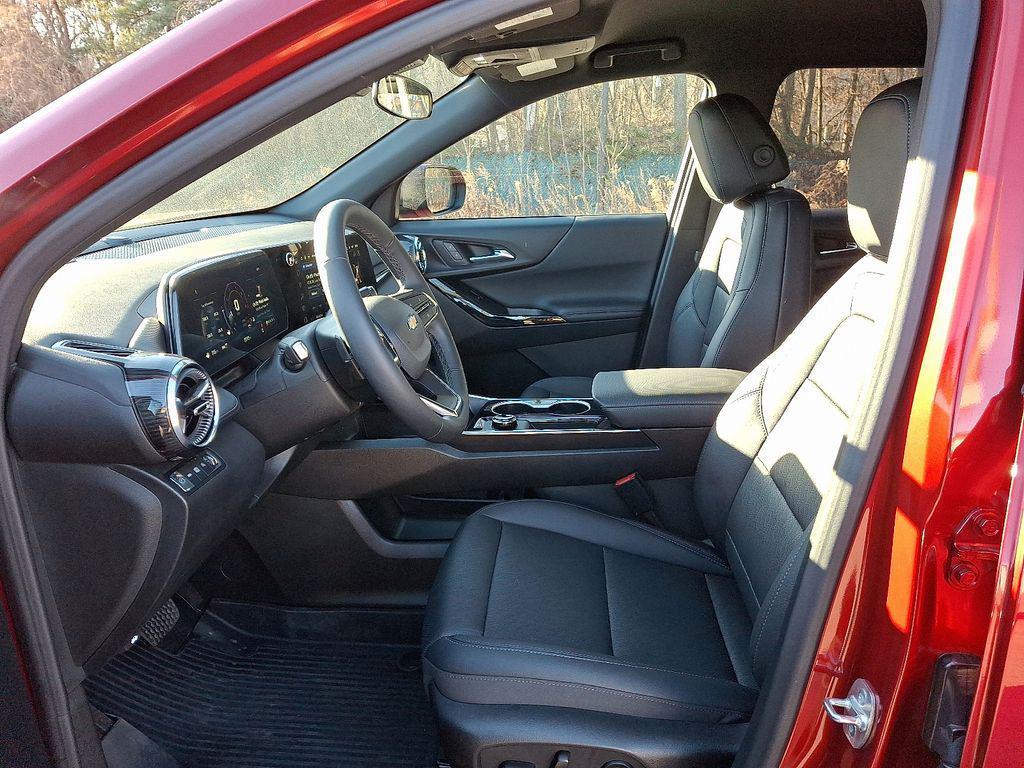 used 2026 Chevrolet Equinox car, priced at $32,183