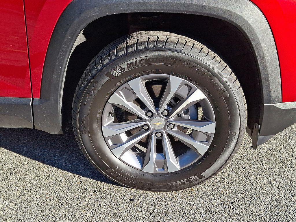 used 2026 Chevrolet Equinox car, priced at $32,183