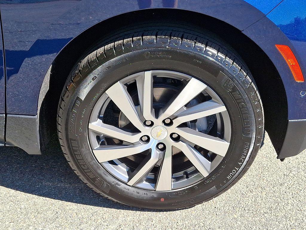 used 2023 Chevrolet Equinox car, priced at $25,167