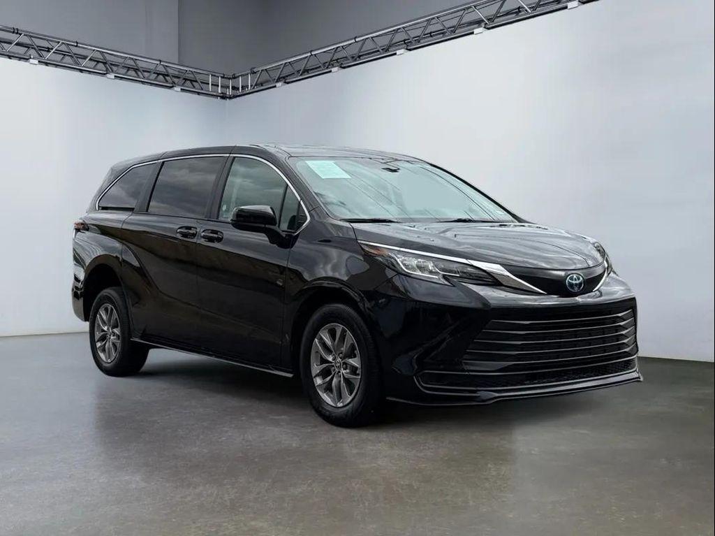 used 2022 Toyota Sienna car, priced at $57,994