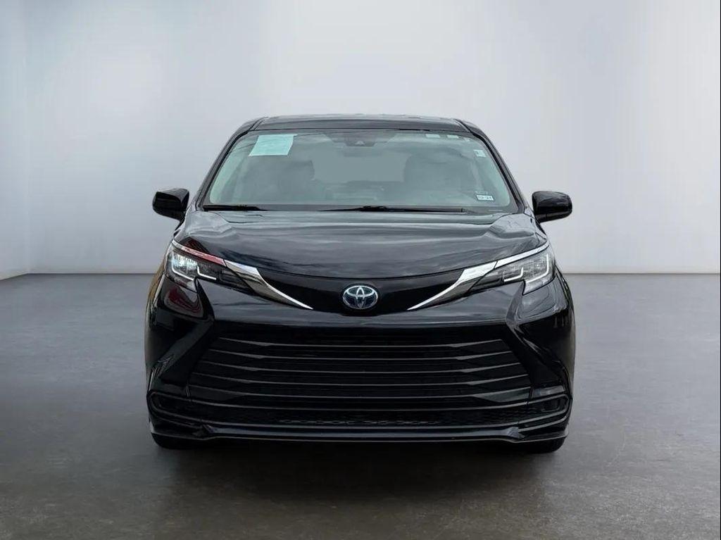 used 2022 Toyota Sienna car, priced at $57,994