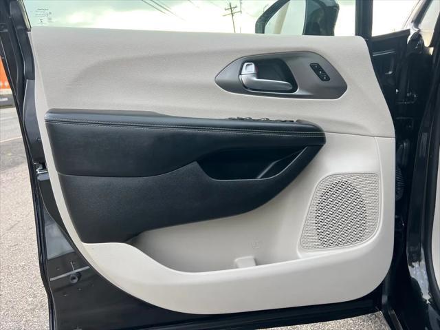 used 2022 Chrysler Pacifica car, priced at $36,994