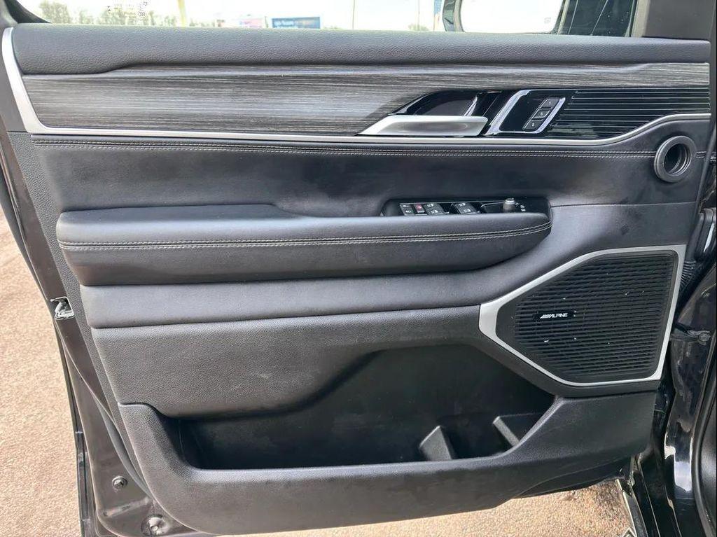 used 2024 Jeep Wagoneer L car, priced at $37,494