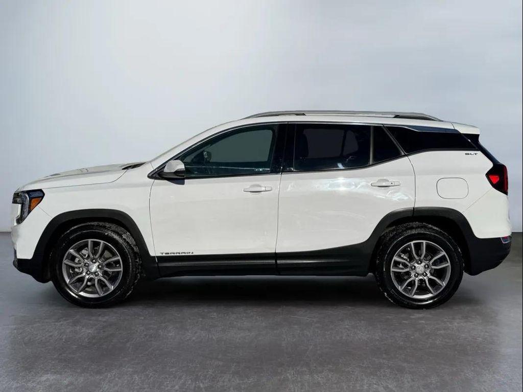 used 2024 GMC Terrain car, priced at $21,494