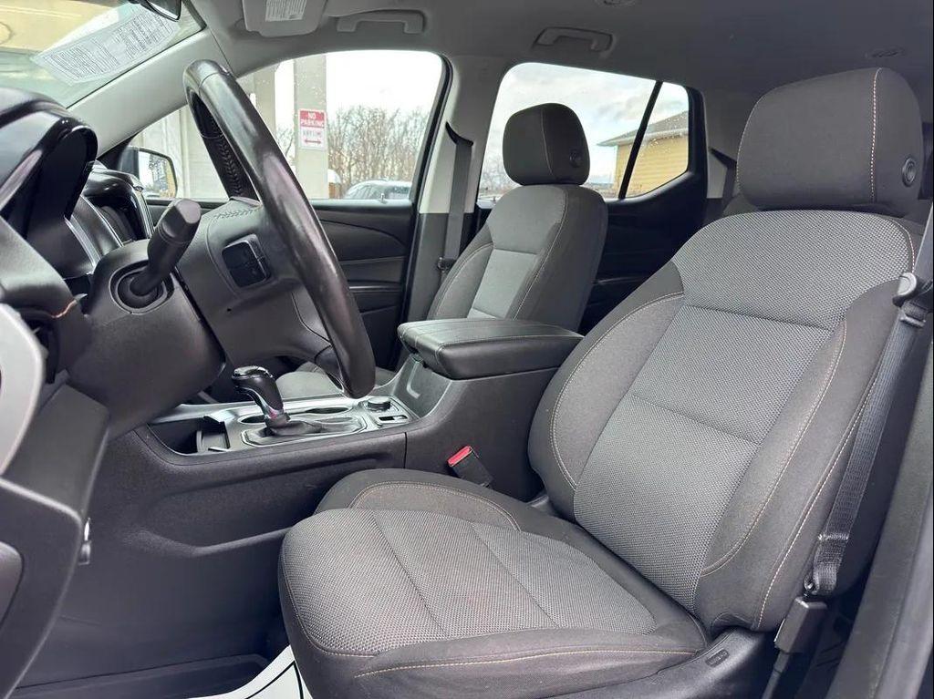 used 2020 Chevrolet Traverse car, priced at $18,494