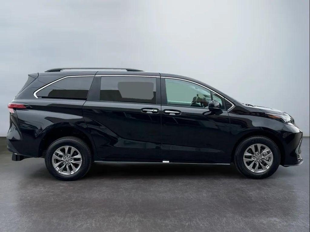 used 2025 Toyota Sienna car, priced at $69,994