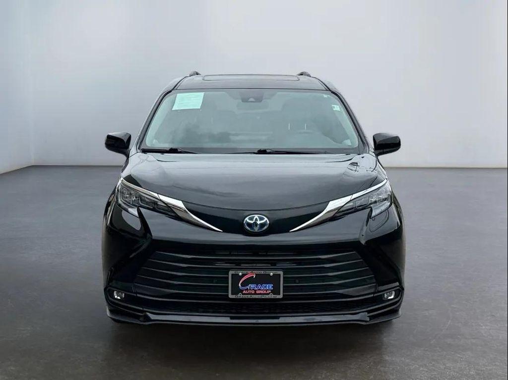 used 2025 Toyota Sienna car, priced at $69,994