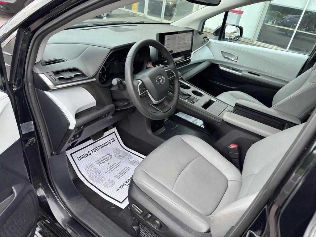used 2025 Toyota Sienna car, priced at $69,994