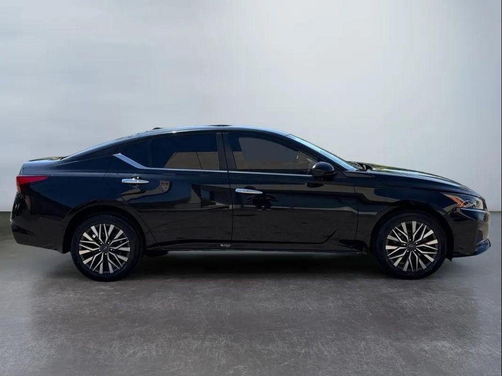 used 2023 Nissan Altima car, priced at $20,494