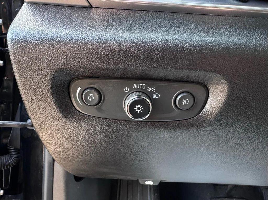 used 2019 Chevrolet Traverse car, priced at $15,994