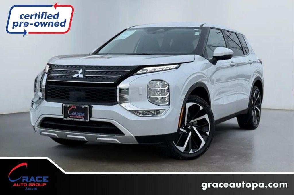 used 2023 Mitsubishi Outlander car, priced at $20,994