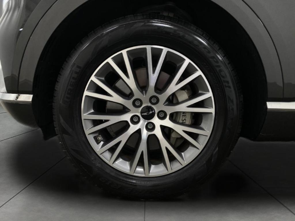 used 2025 Genesis GV80 car, priced at $46,102