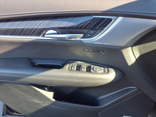 used 2025 Cadillac XT6 car, priced at $41,982