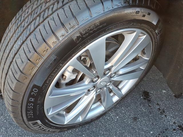 used 2025 Cadillac XT6 car, priced at $41,982