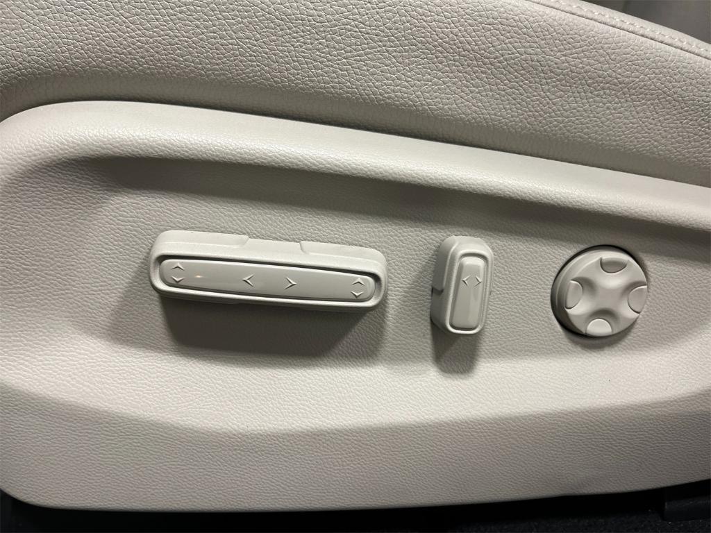 new 2026 Honda Odyssey car, priced at $42,683