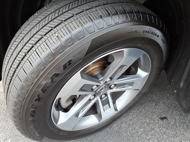 used 2025 Honda Pilot car, priced at $42,872