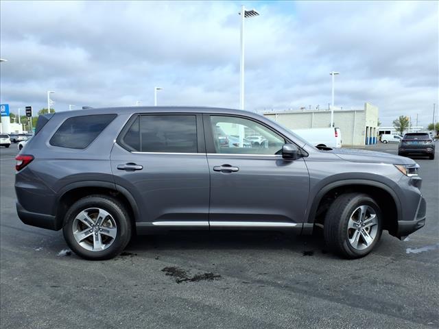 used 2025 Honda Pilot car, priced at $42,872