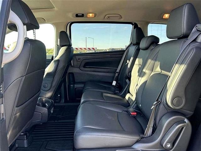 used 2025 Honda Odyssey car, priced at $40,977
