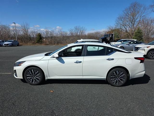 used 2023 Nissan Altima car, priced at $23,447
