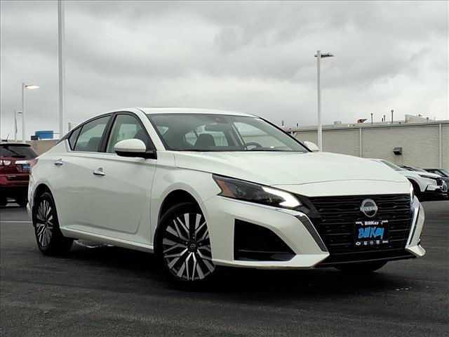 used 2023 Nissan Altima car, priced at $23,629