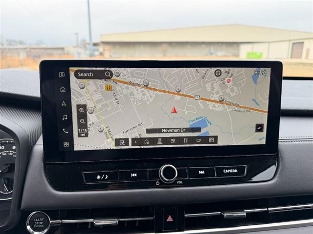 used 2025 Mitsubishi Outlander car, priced at $27,463