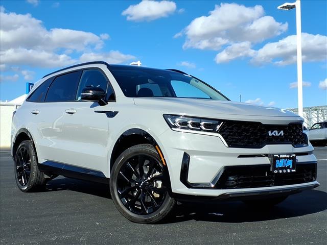 used 2022 Kia Sorento car, priced at $21,912
