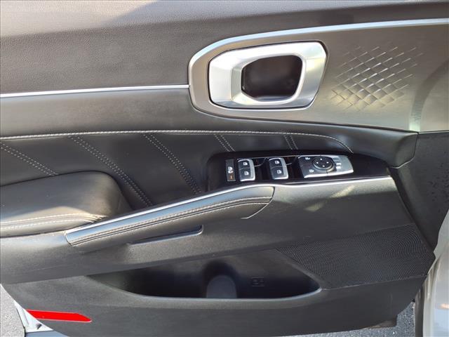 used 2022 Kia Sorento car, priced at $21,912