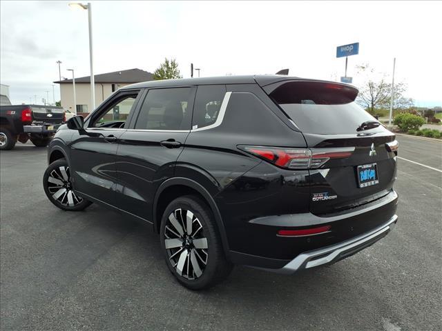 used 2025 Mitsubishi Outlander car, priced at $27,487