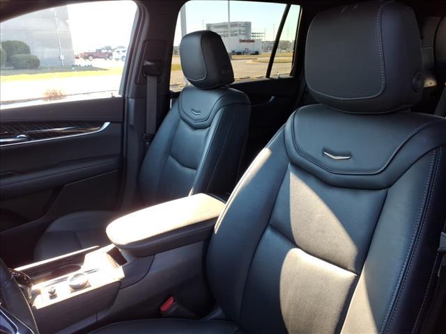 used 2025 Cadillac XT6 car, priced at $39,979