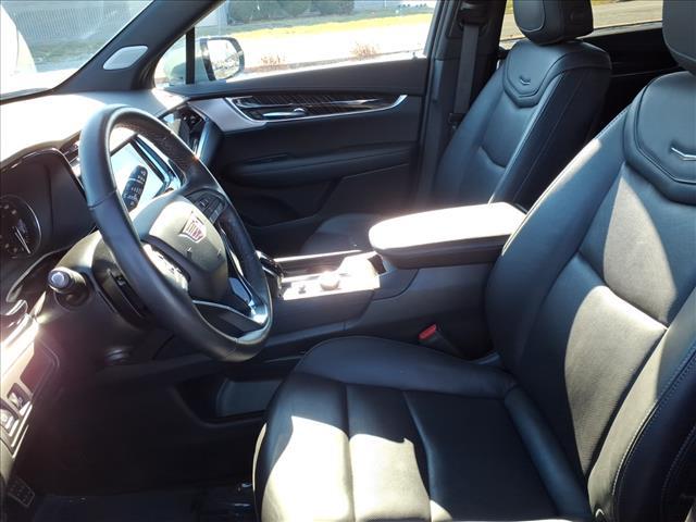 used 2025 Cadillac XT6 car, priced at $39,979