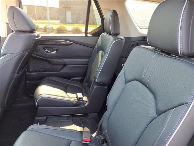 2024 Modern Steel Metallic Honda Pilot