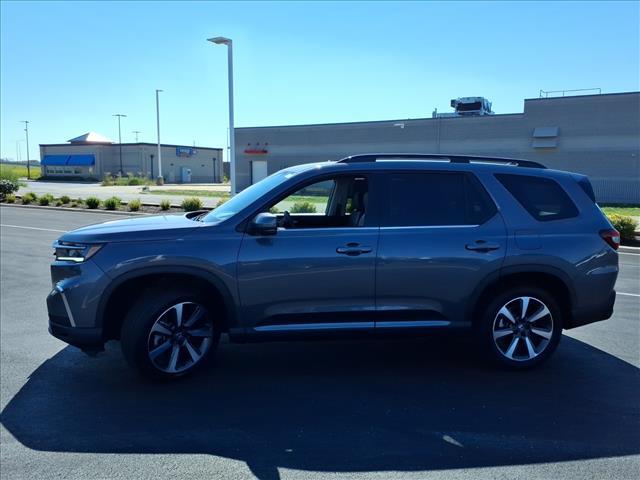 2024 Modern Steel Metallic Honda Pilot