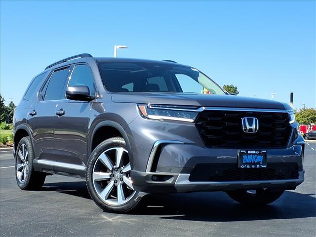 2024 Modern Steel Metallic Honda Pilot