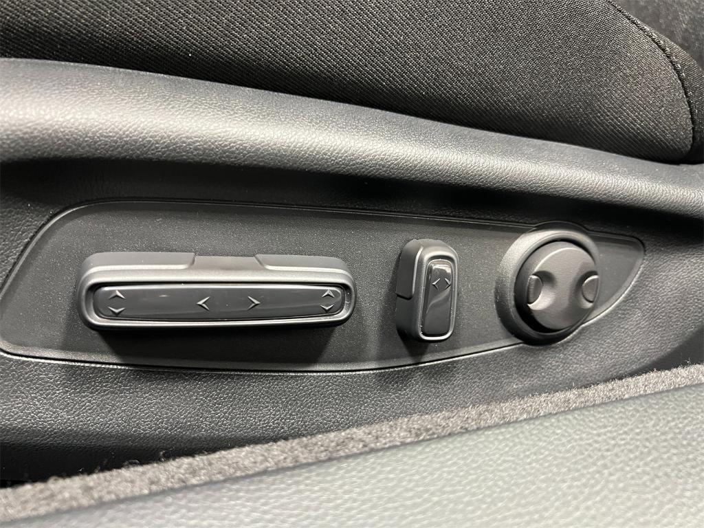 new 2025 Honda Accord Hybrid car, priced at $33,368