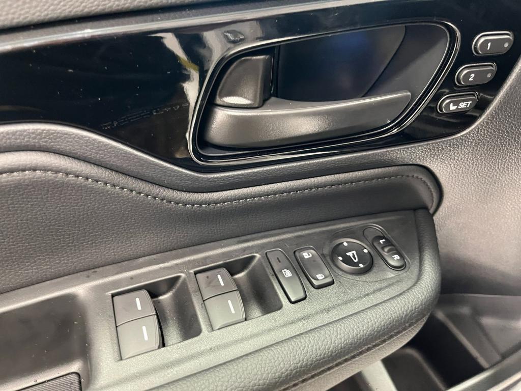 new 2026 Honda Odyssey car, priced at $45,333