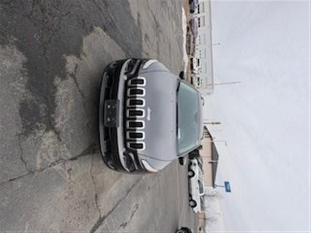 used 2015 Jeep Cherokee car, priced at $11,537