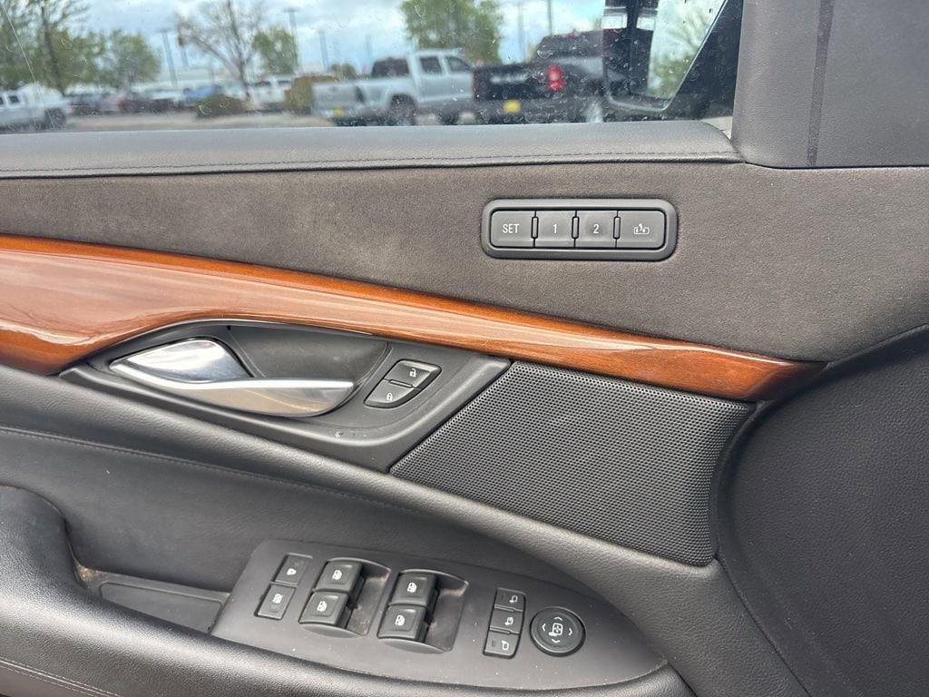 used 2018 Cadillac Escalade ESV car, priced at $33,874
